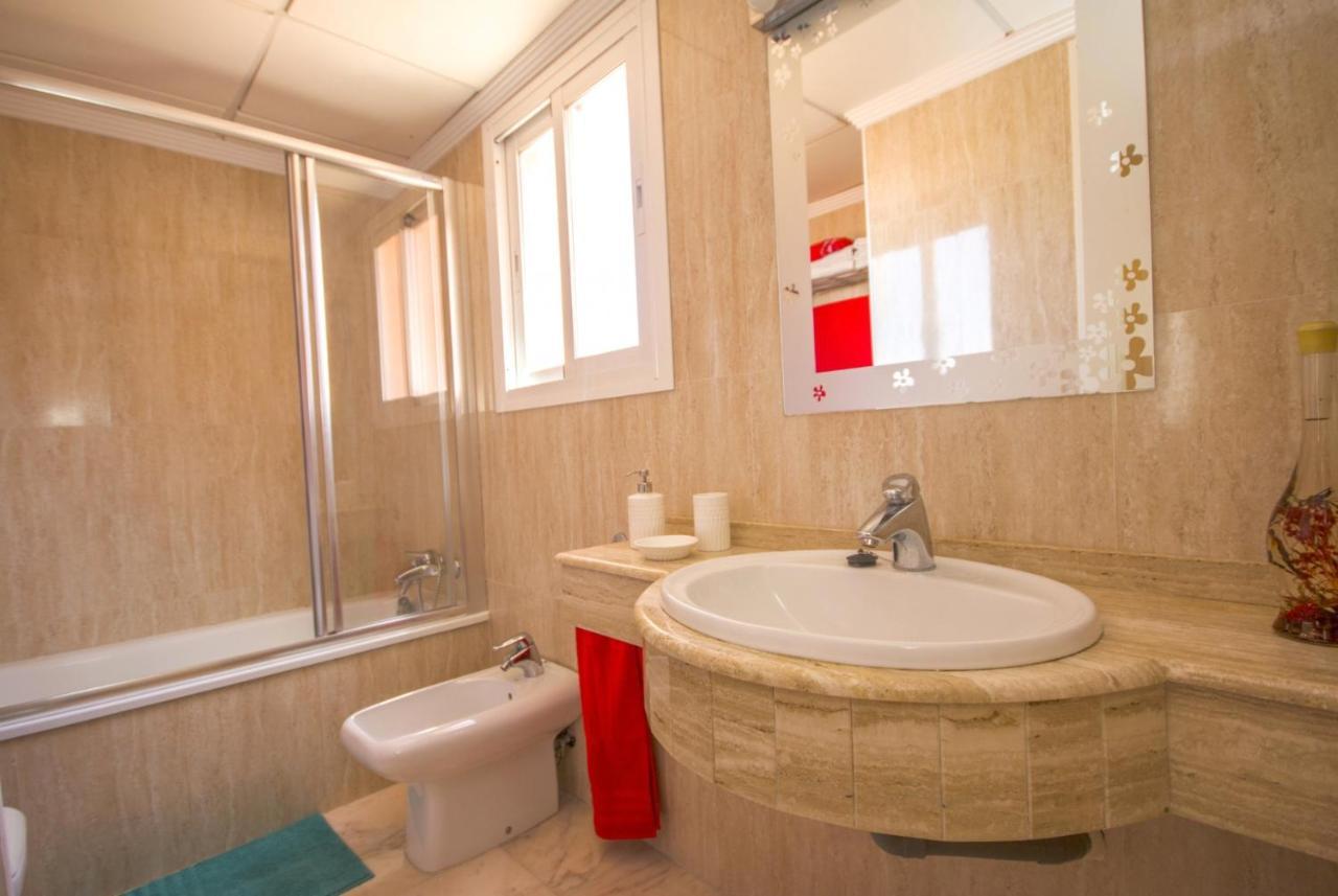 Albi B&B Burriana Beach Nerja Exterior foto